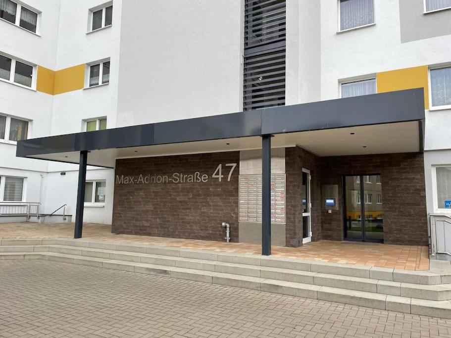 Max Appartements Neubrandenburg Eksteriør billede